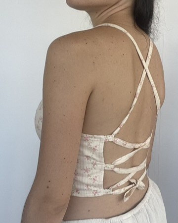 Top à lacets rose fleuri - S